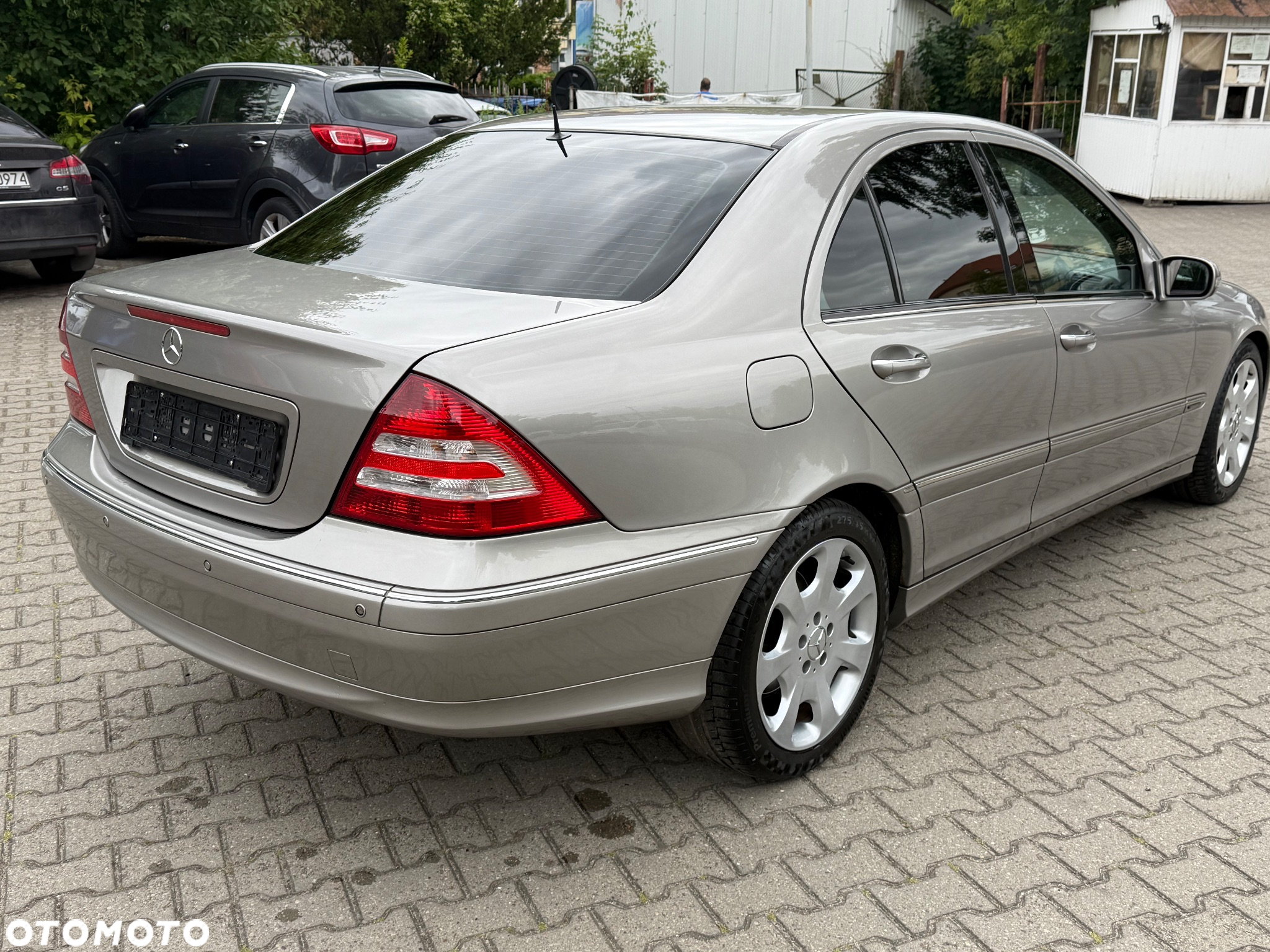 Mercedes-Benz Klasa C 350 Elegance - 25
