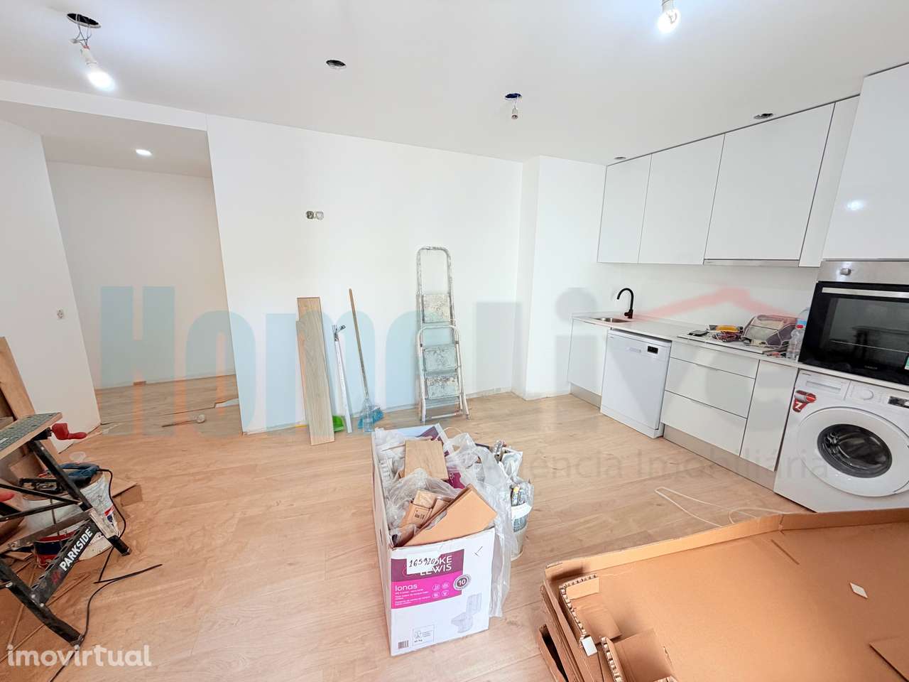 T3 Remodelado Logradouro 45m² | Centro de Alverca do Ribatejo – Lisboa - Grande imagem: 3/21