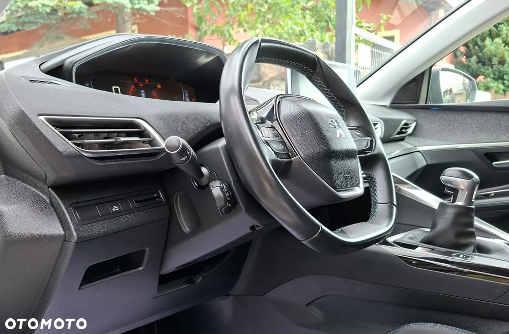 Peugeot 3008 BlueHDi 130 Stop & Start EAT8 Roadtrip - 29
