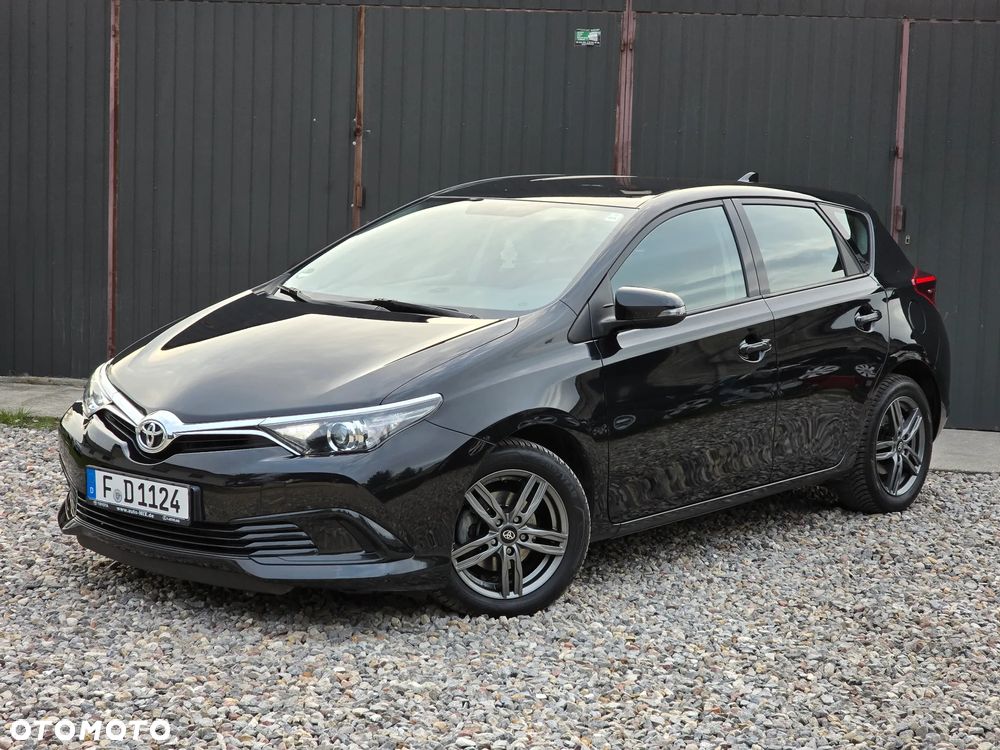 Toyota Auris 1.33 Dual-VVT-i Comfort - 1