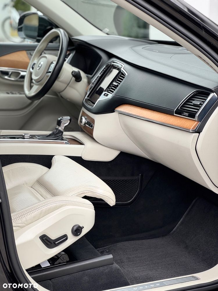 Volvo XC 90 T6 AWD Inscription 7os - 21