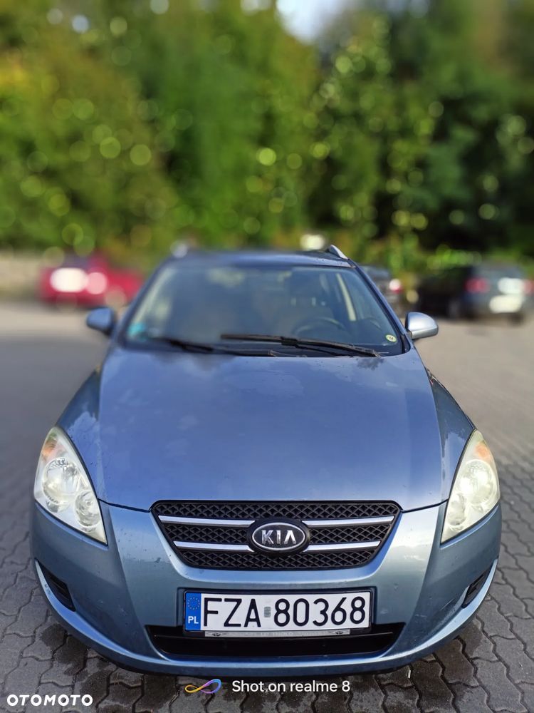 Kia Ceed - 9
