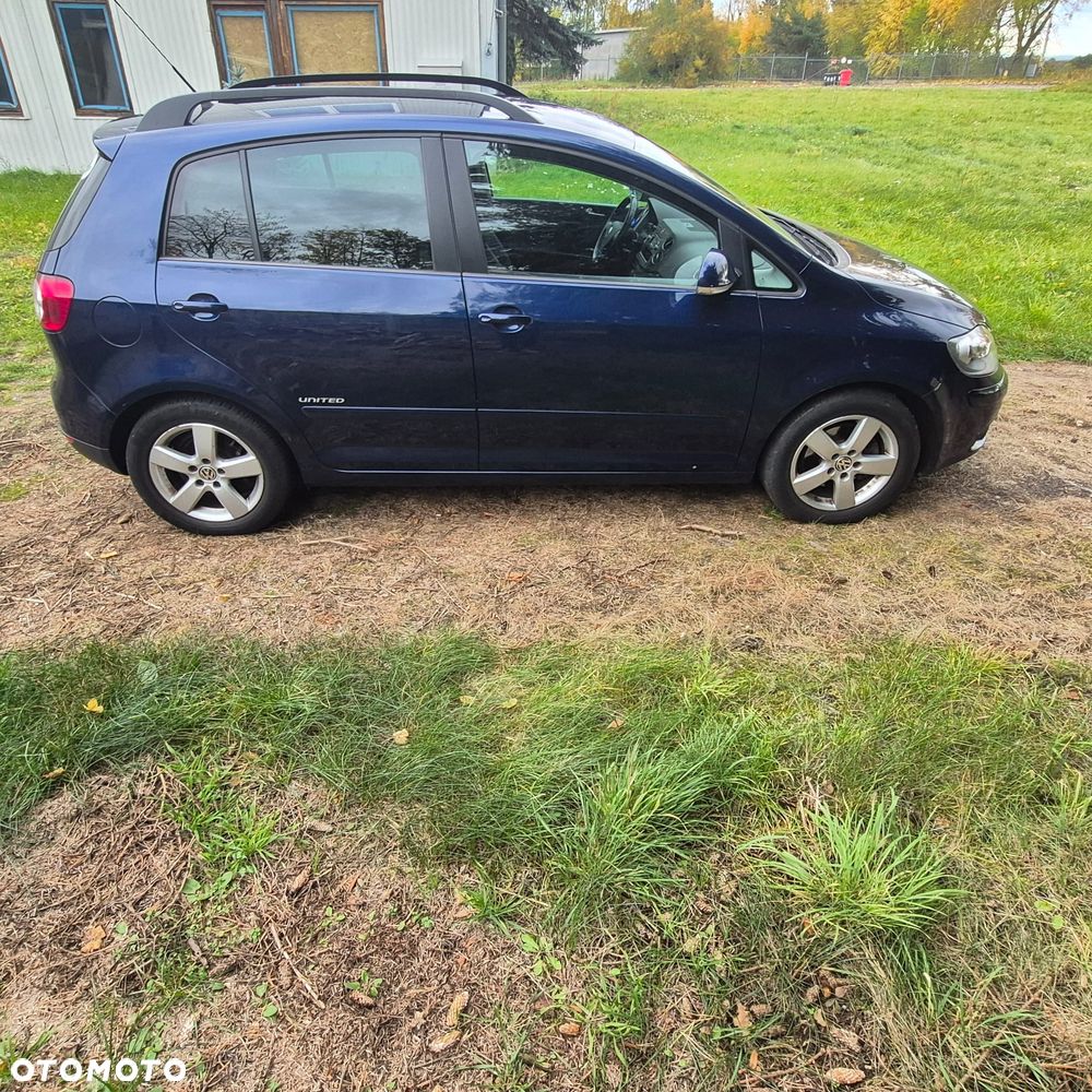 Volkswagen Golf Plus - 12