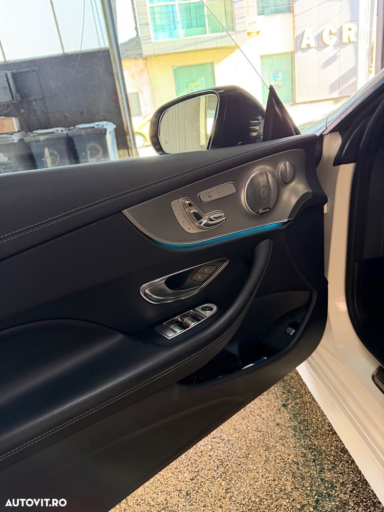 Mercedes-Benz E 300 - 6