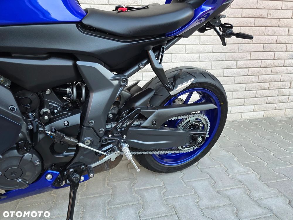 Yamaha R7 - 15