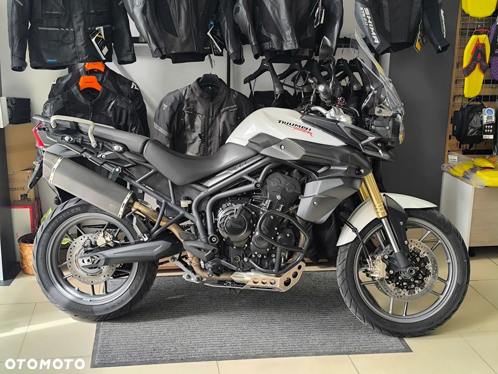 Triumph Tiger - 2
