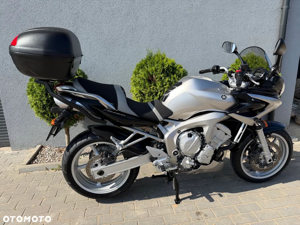 Yamaha FZ - 37