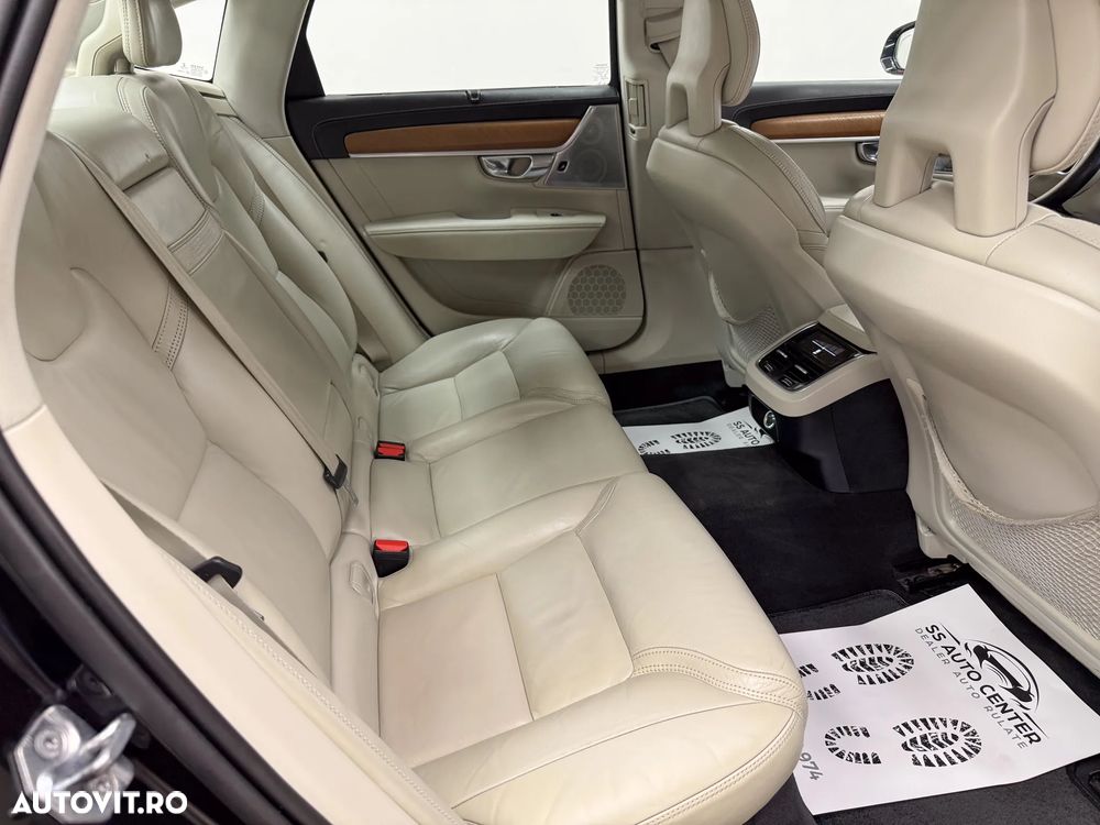 Volvo S90 D5 AWD Geartronic Inscription - 24