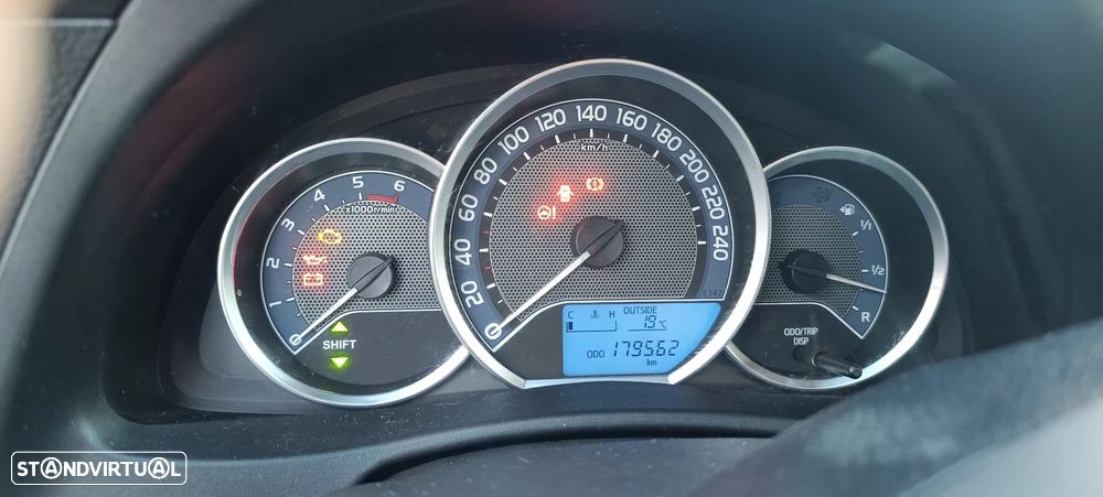 Toyota Auris Touring Sports 1.4 D-4D Comfort+Pack Sport - 9