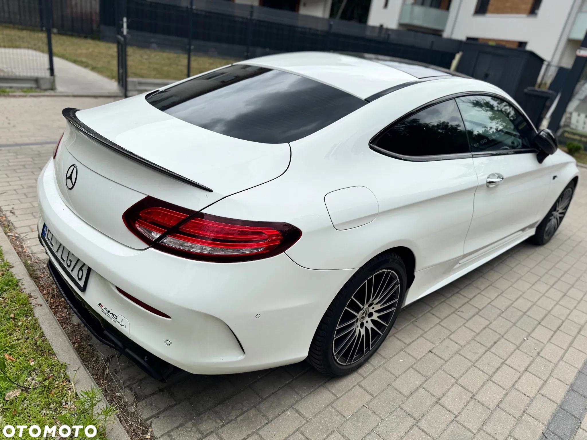 Mercedes-Benz Klasa C 300 Coupe 4Matic 9G-TRONIC AMG Line Plus - 4