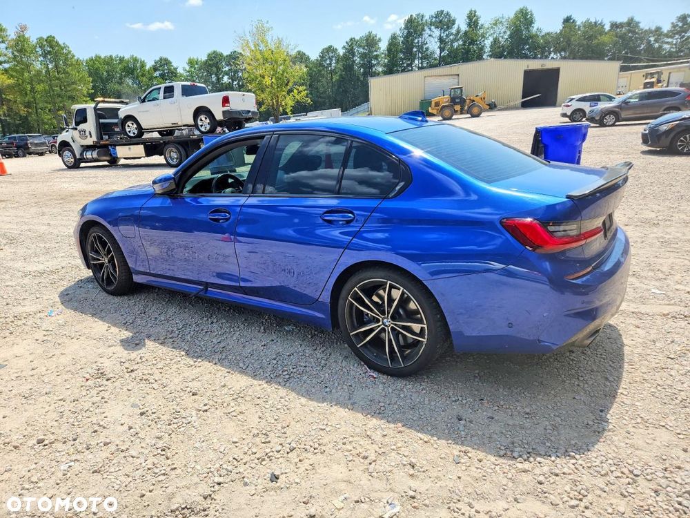 BMW Seria 3 330e xDrive M Sport - 2