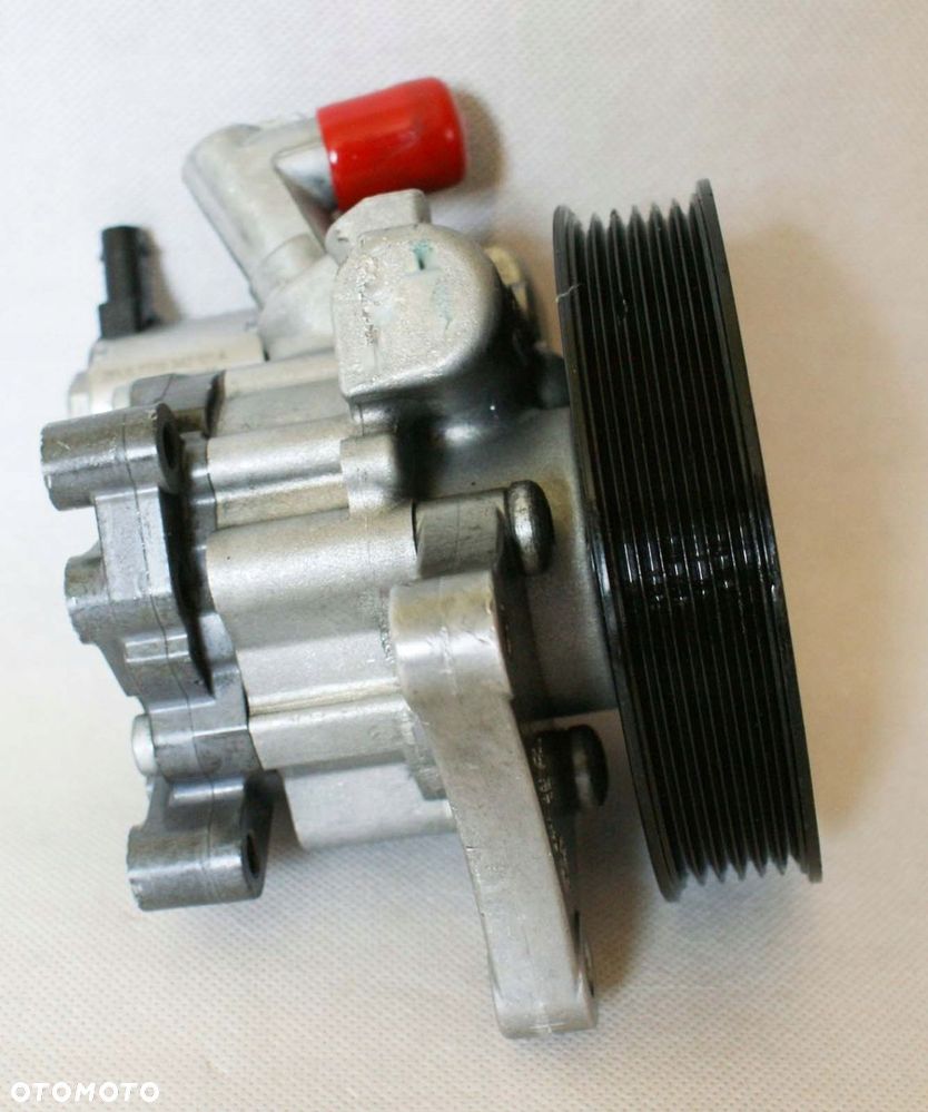 POMPA WSPOMAGANIA MERCEDES W204 W212 0064660501 - 8