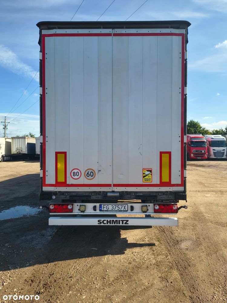 Schmitz Cargobull VARIOS ## PODNOSZONY DACH ## KOLA 385/55/22.5 - 3