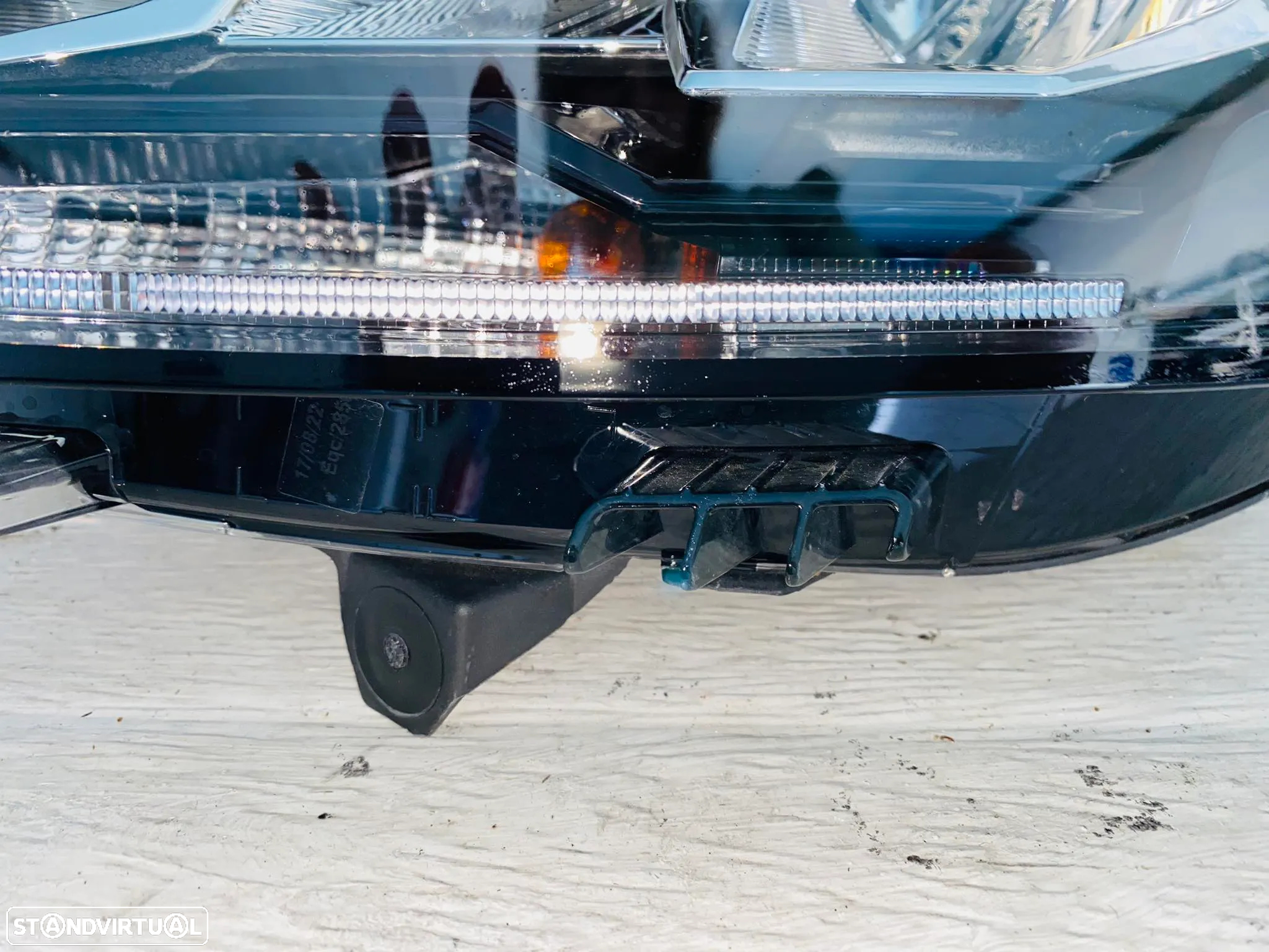 Farol Esquerdo Peugeot 208 - 2019 / 2023 - F1431 - 2