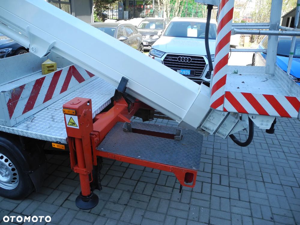 Mercedes-Benz PODNOSNIK KOSZOWY TB220 22m 14 Bok Zwyżka UDT Zarejestrowany - 14