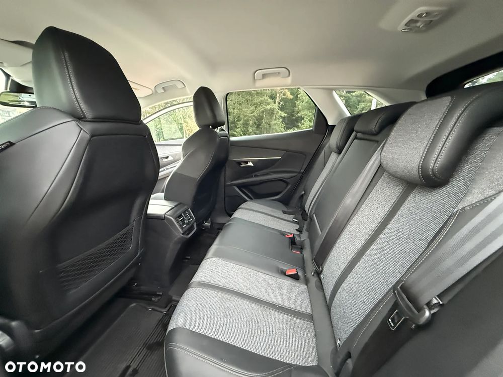 Peugeot 3008 1.5 BlueHDi Active S&S EAT8 - 5