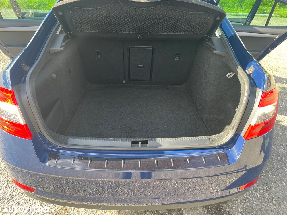 Skoda Octavia 2.0 TDI 4x4 Clever - 14