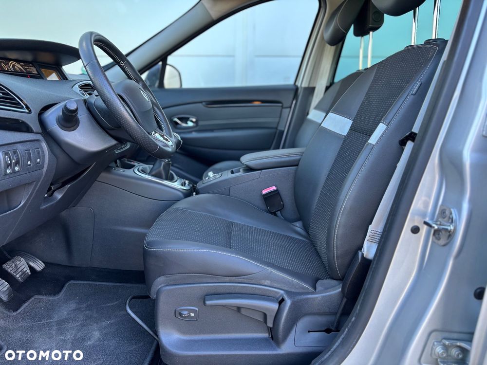 Renault Scenic Energy dCi 130 Start & Stop Bose Edition - 16