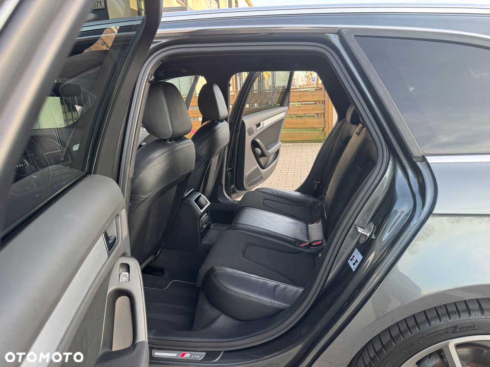 Audi A4 Avant 2.0 TDI DPF clean diesel quattro S line Sportpaket - 27