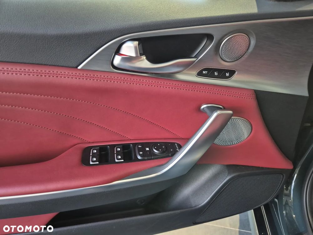 Kia Stinger 3.3 T-GDI V6 GT AWD - 10