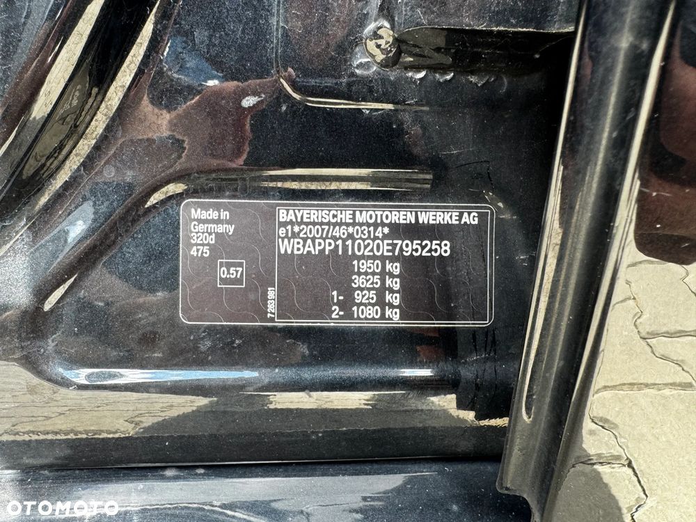 BMW Seria 3 - 25