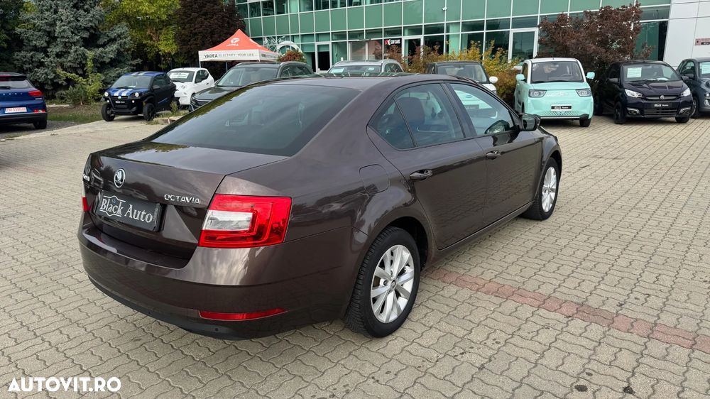 Skoda Octavia - 3