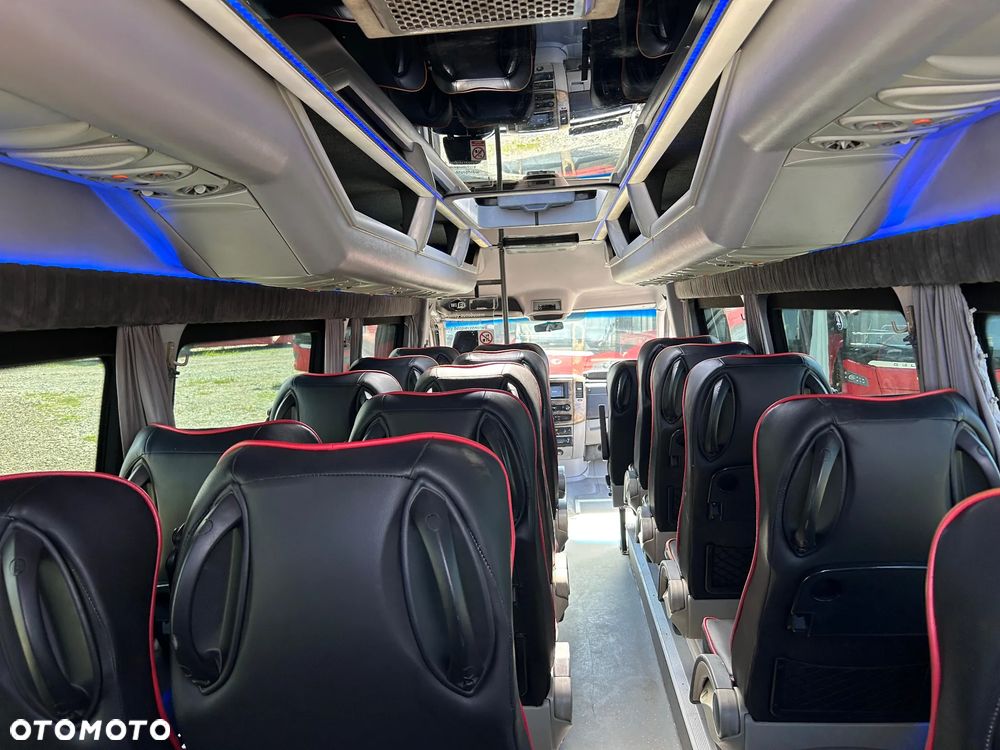Mercedes-Benz Sprinter 519 - 22