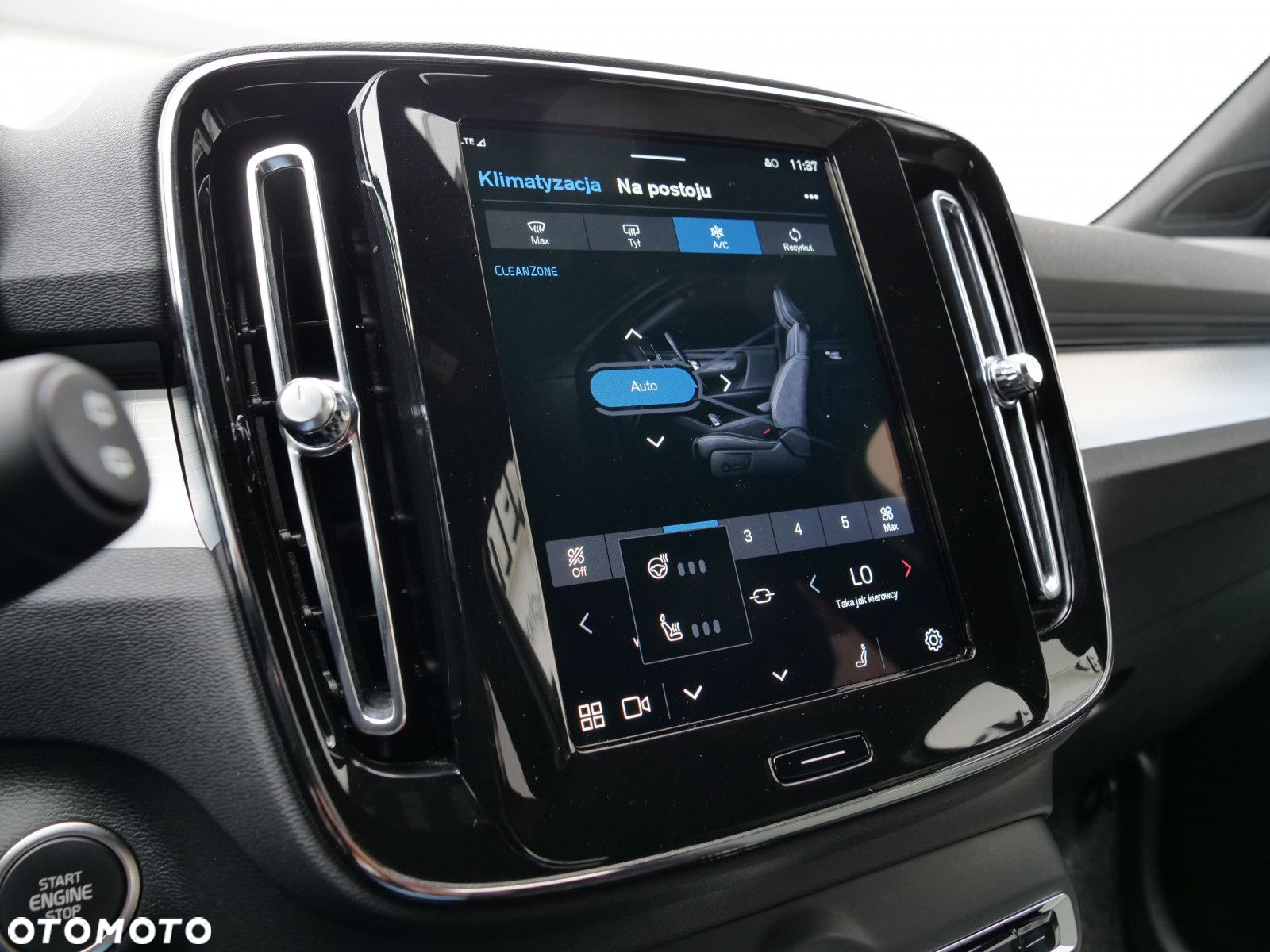 Volvo XC 40 - 23