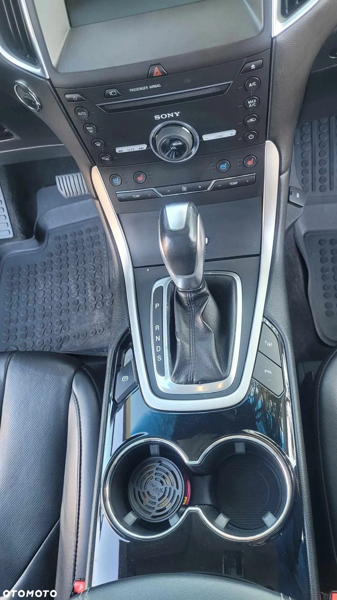 Ford Edge - 15