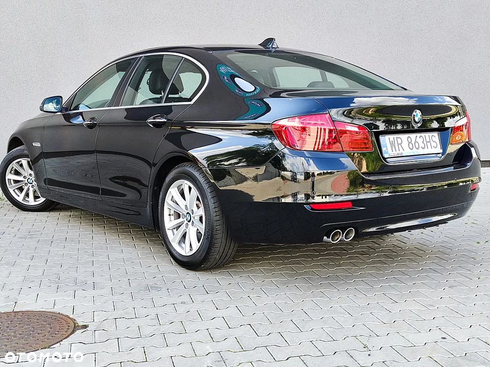 BMW Seria 5 528i xDrive - 10