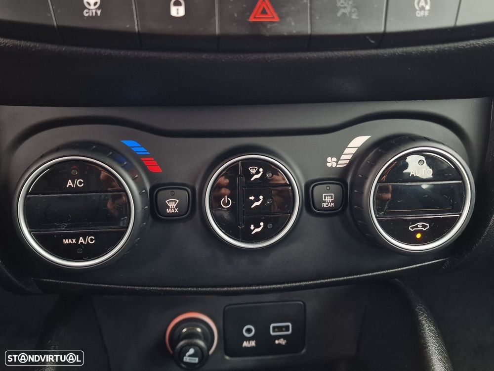 Fiat Tipo 1.3 M-Jet Lounge J17 - 25