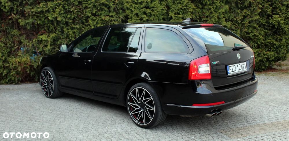 Skoda Octavia 2.0 TDI RS - 10