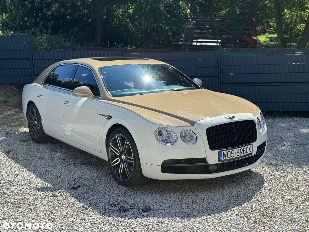 Bentley Flying Spur V8 Convertible - 19