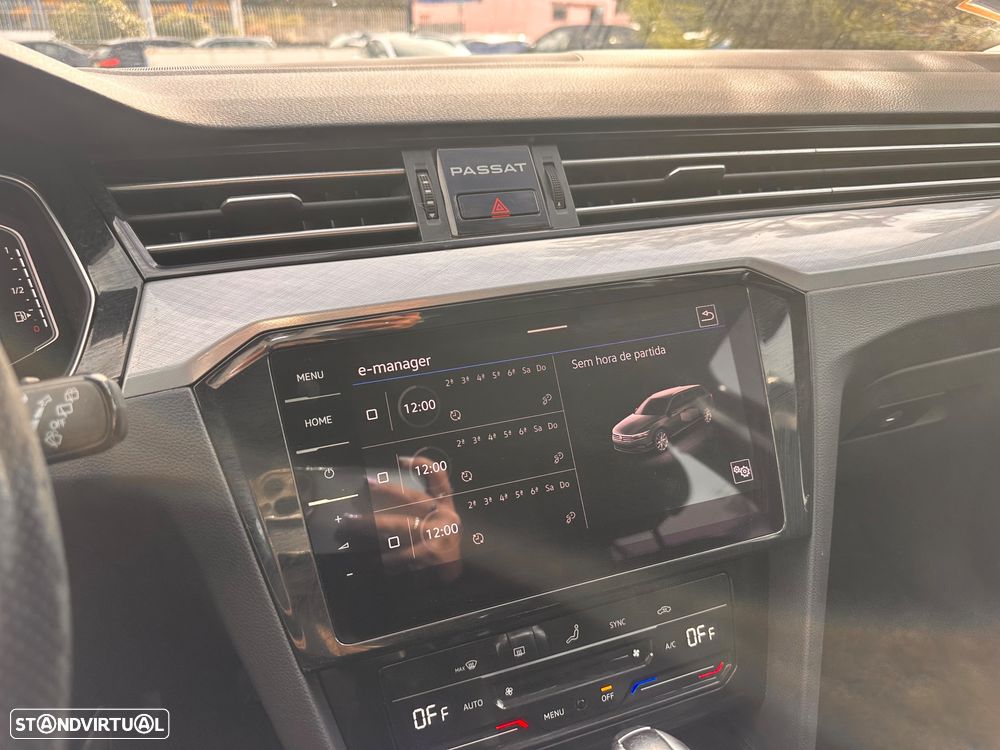 VW Passat Variant - 25