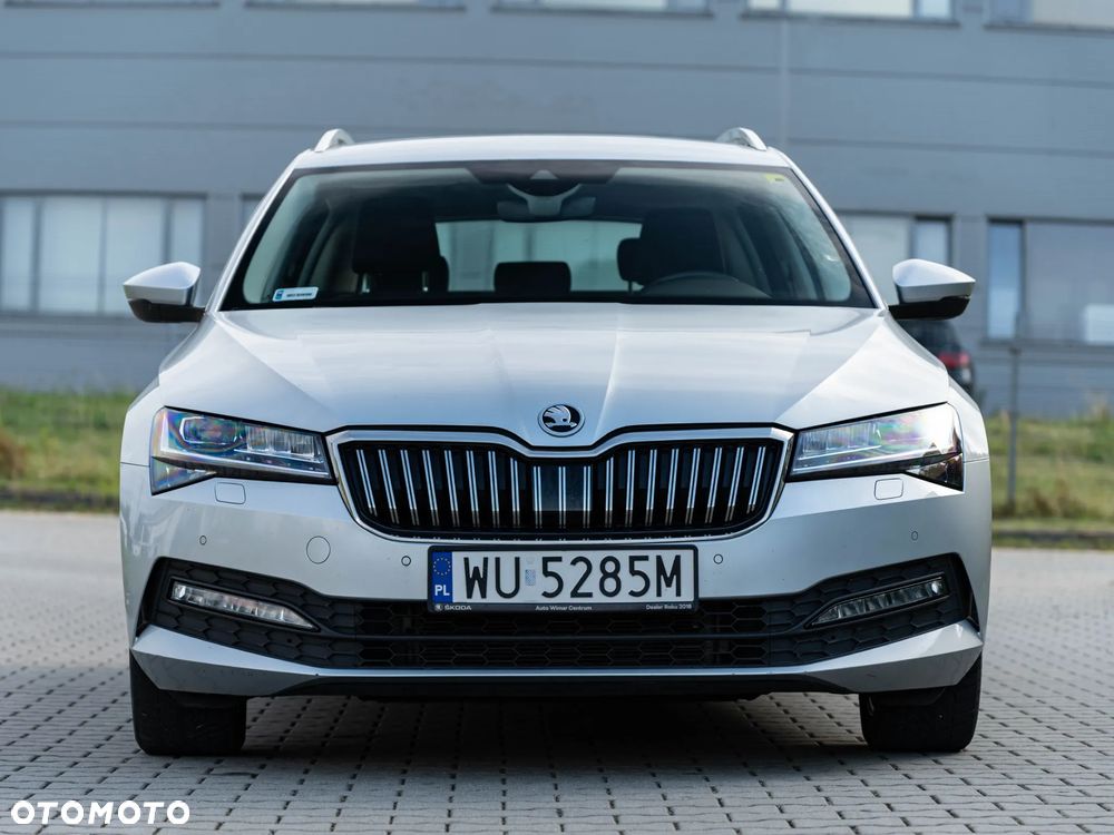Skoda Superb 2.0 TDI SCR Ambition DSG - 2