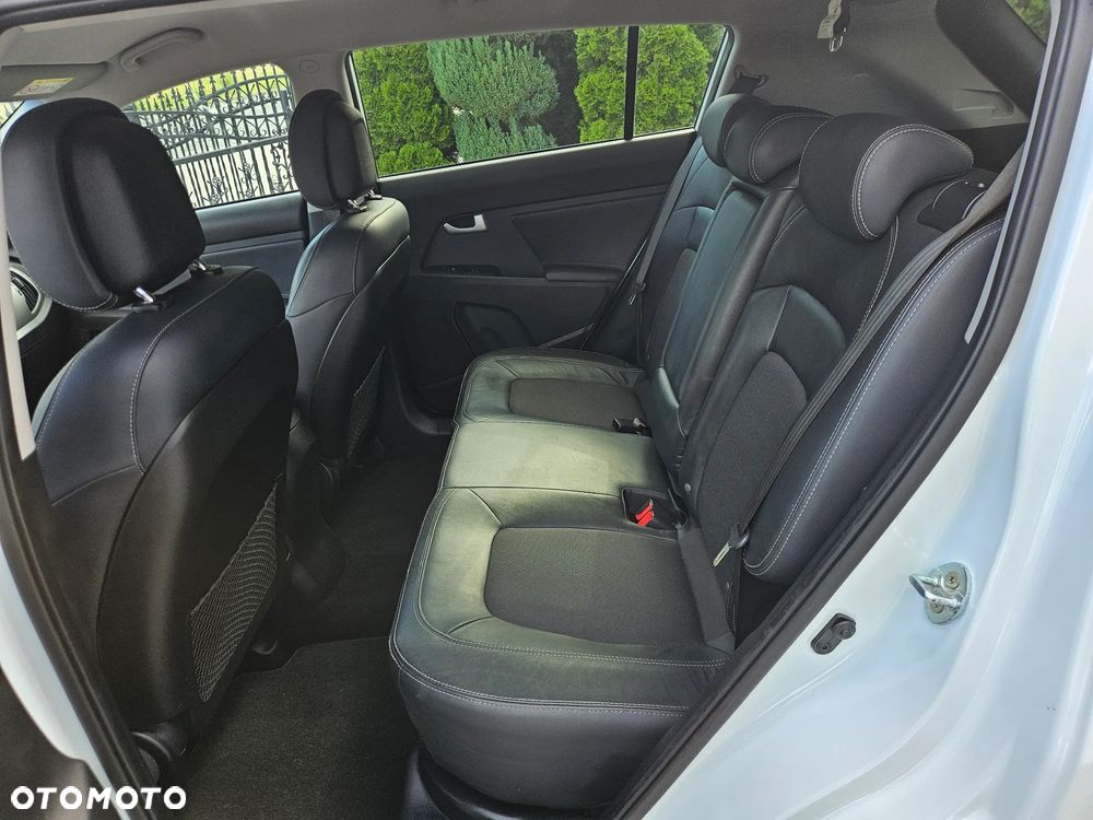 Kia Sportage 2.0 CRDI 4WD Spirit - 13