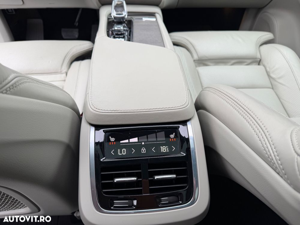 Volvo XC 90 T8 AWD Recharge Geartronic Inscription Edition - 17
