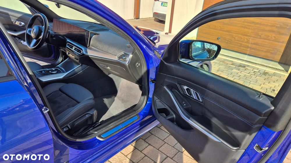 BMW Seria 3 318i - 6