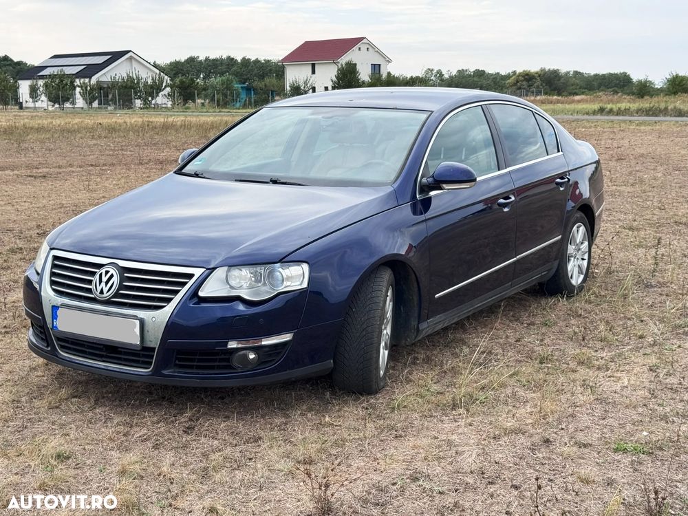 Volkswagen Passat - 1