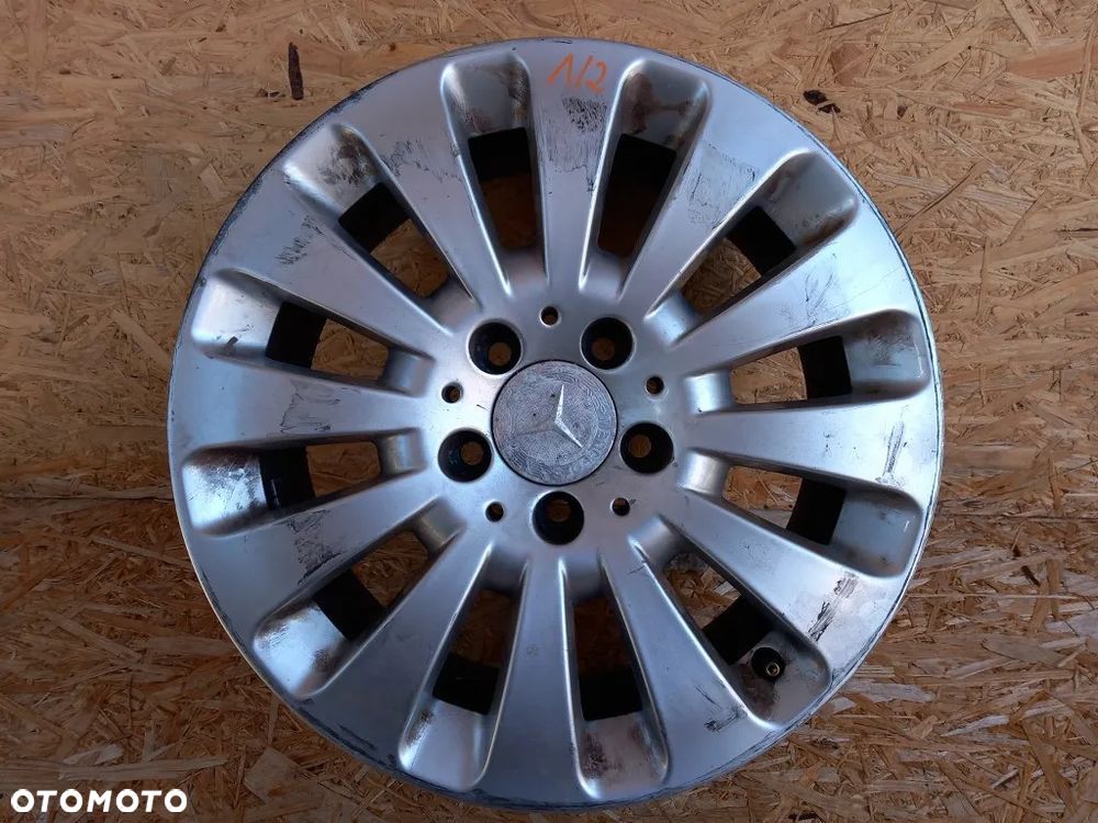 felga aluminiowa r16 7.0jx16h2 et43 5x112 mercedes w204 c-klassa a2044010602 - 2