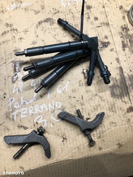 Wtrysk wtryskiwacze Nissan patrol y61 terrano 3.0d - 4