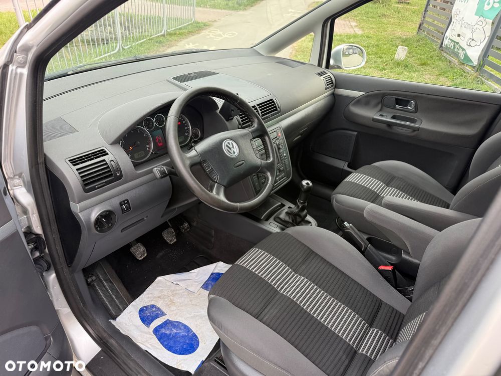 Volkswagen Sharan 1.8 5V Turbo Sportline - 19