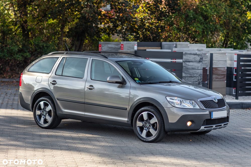 Skoda Octavia 2.0 TDI DPF 4x4 DSG Scout - 7