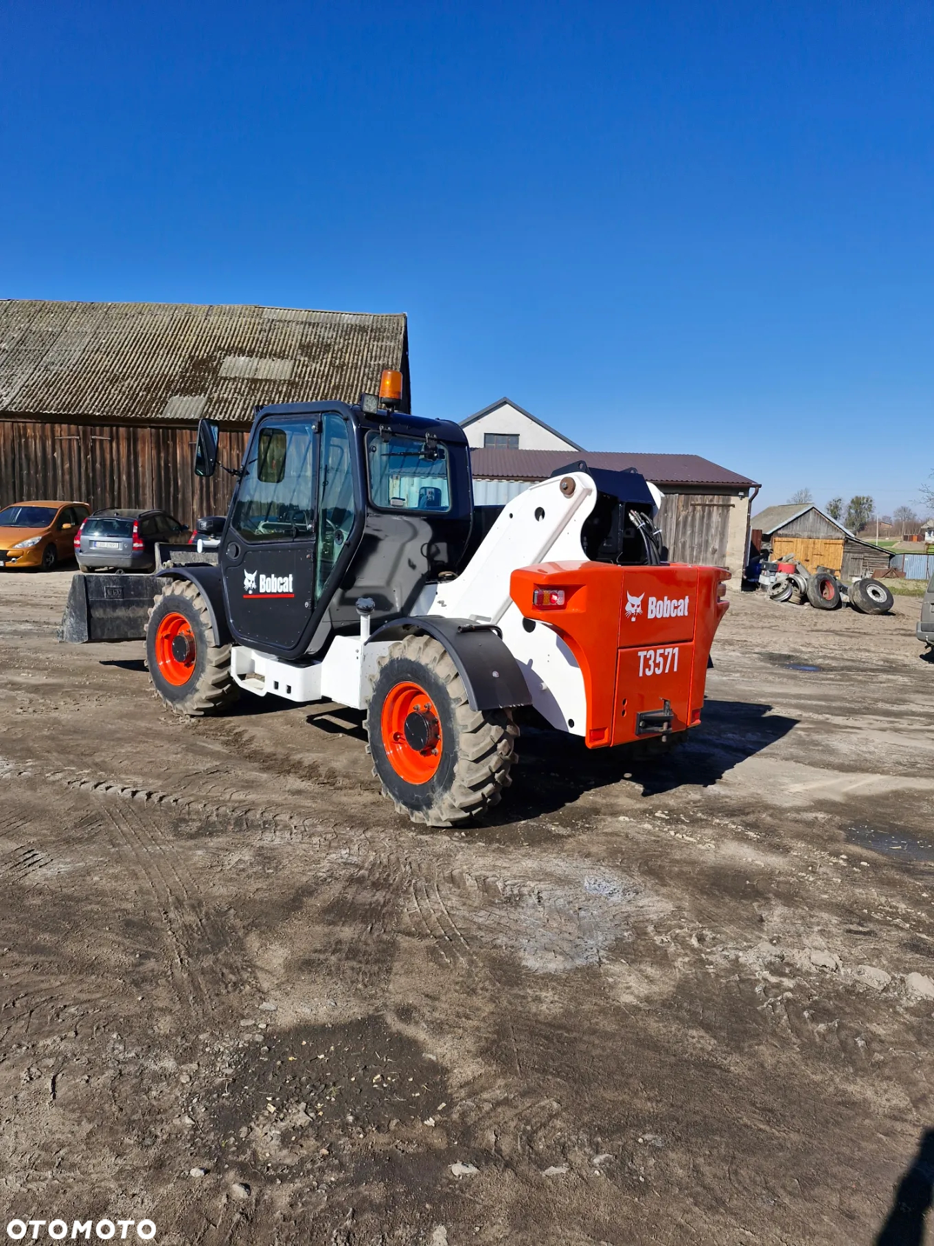 Bobcat T 3571 nie JCB - 3