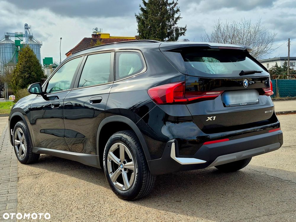 BMW X1 sDrive18d - 10