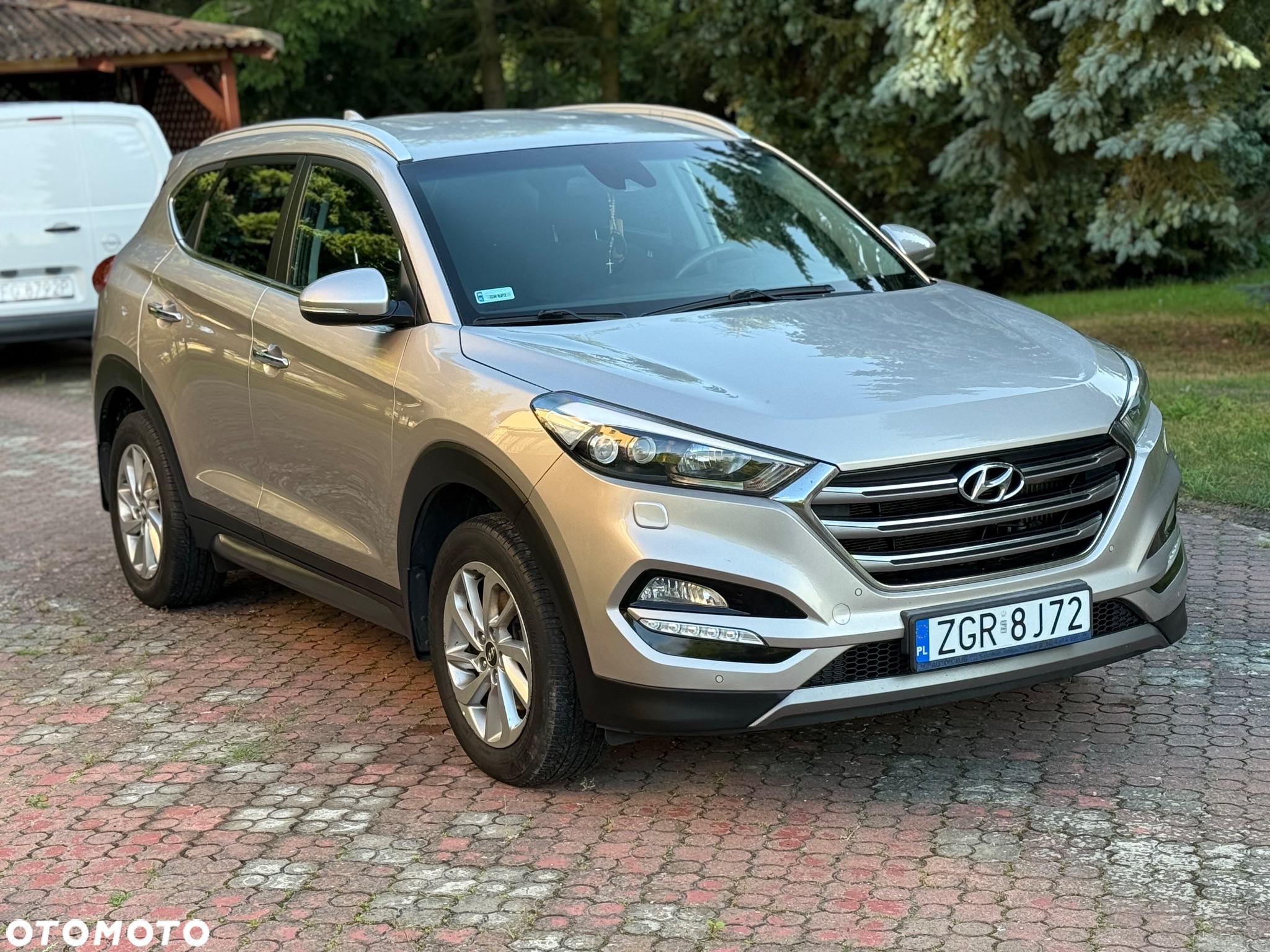 Hyundai Tucson 1.7 CRDI BlueDrive GO 2WD - 2