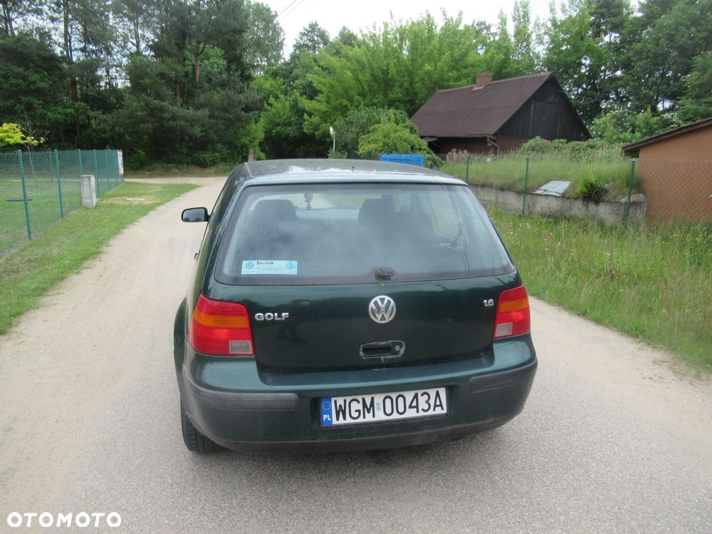 Volkswagen Golf - 4