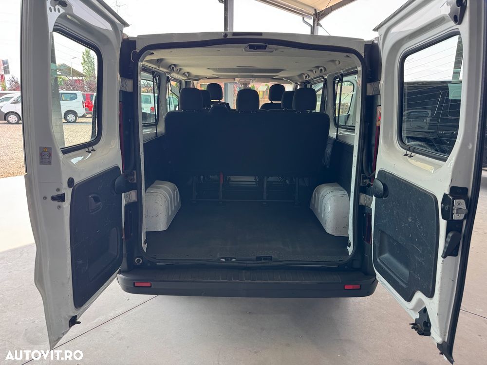 Opel Vivaro - 18