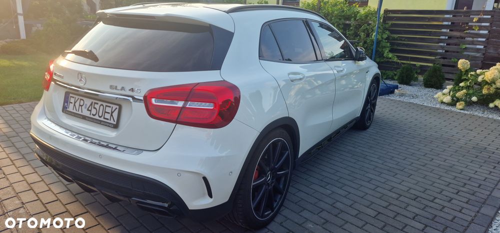 Mercedes-Benz GLA AMG 45 4-Matic - 3