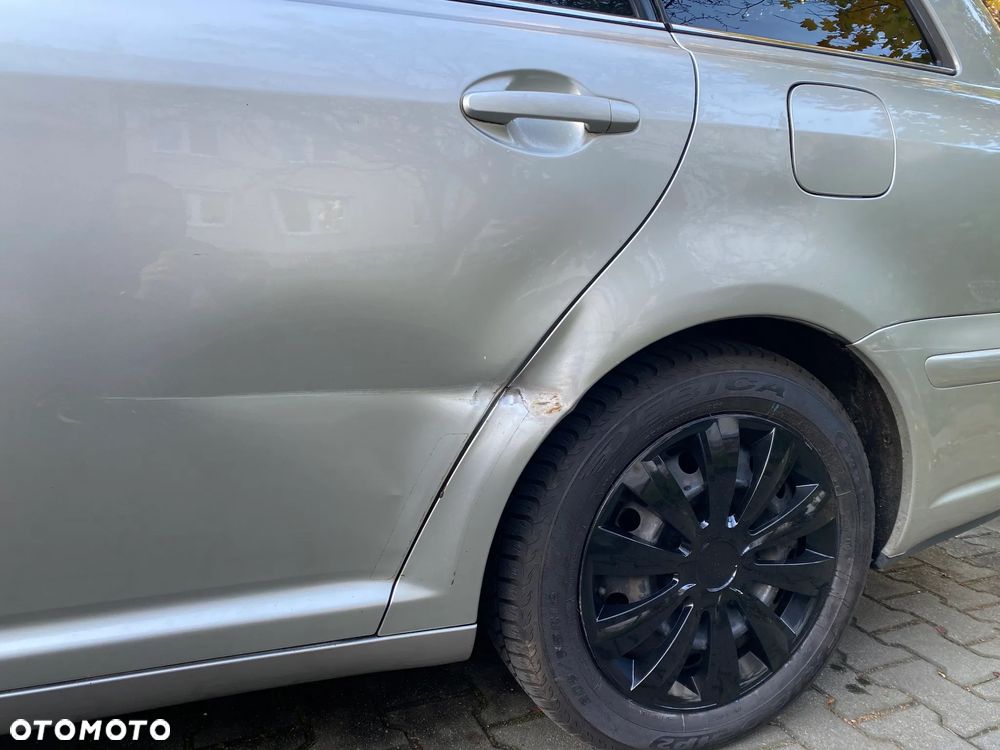 Toyota Avensis 2.0 VVT-i Sol Plus - 7